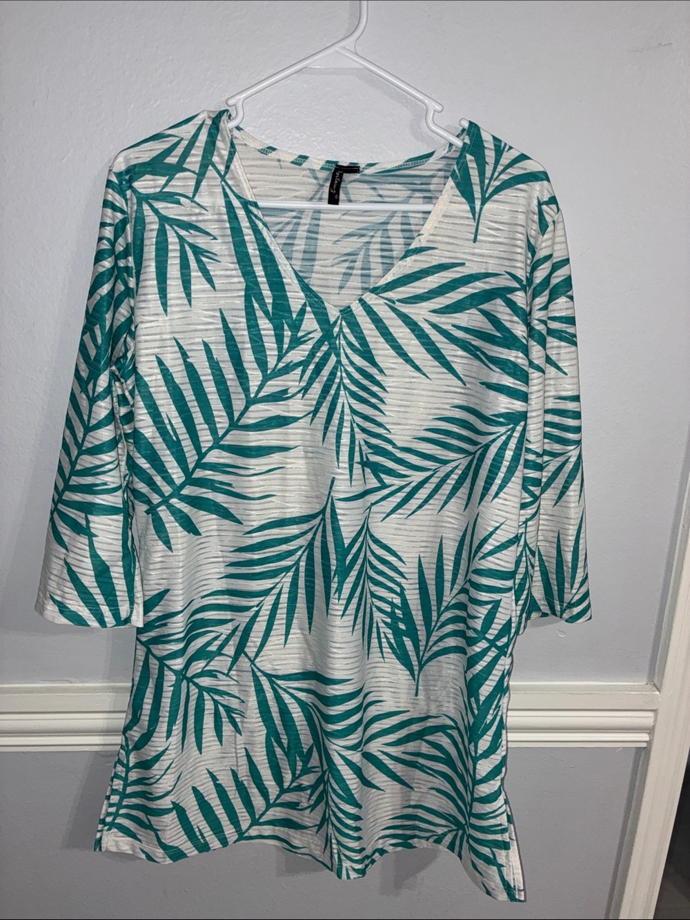 Portocruz Palm‑Leaf Cover‑Up – Teal and White (Medium)